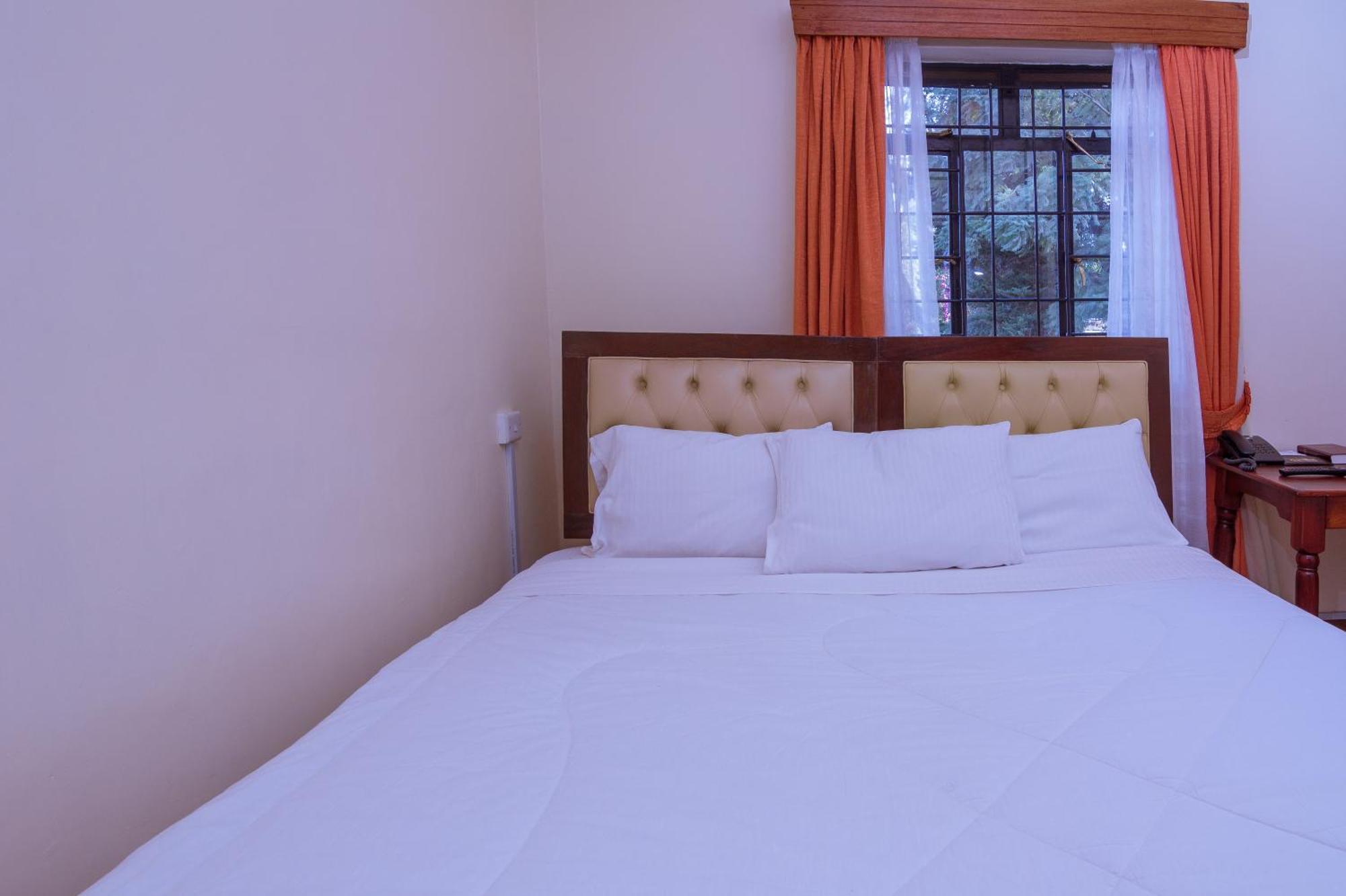 Chak Guesthouse & Conference Center Nairobi Luaran gambar