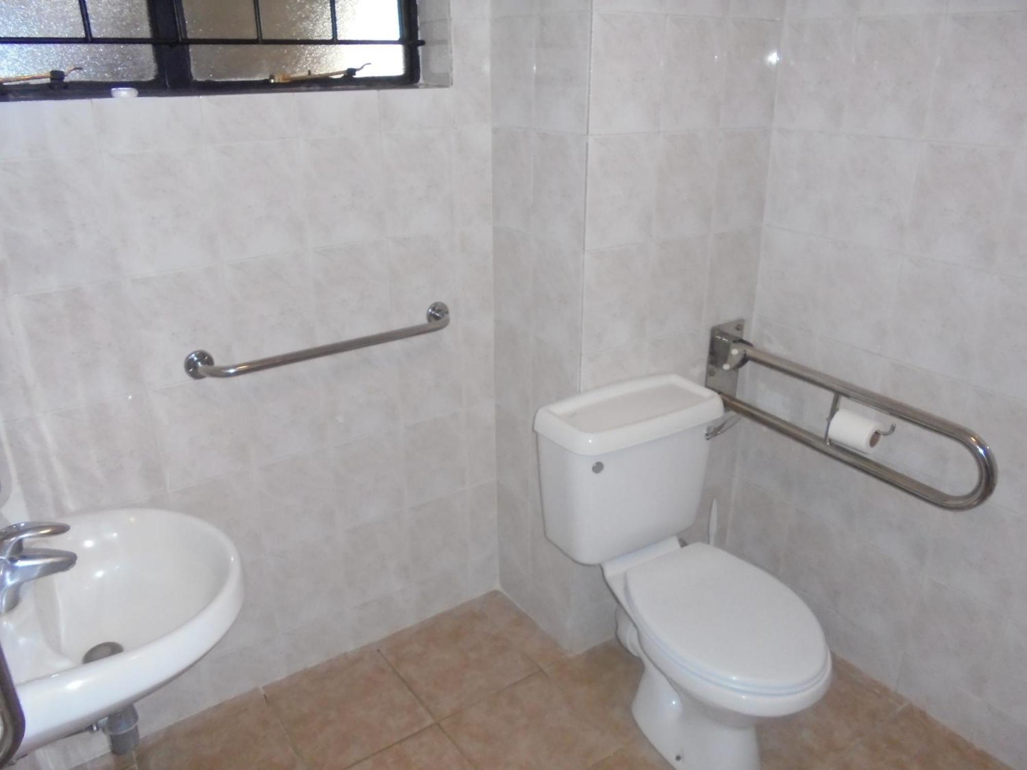 Chak Guesthouse & Conference Center Nairobi Bilik gambar