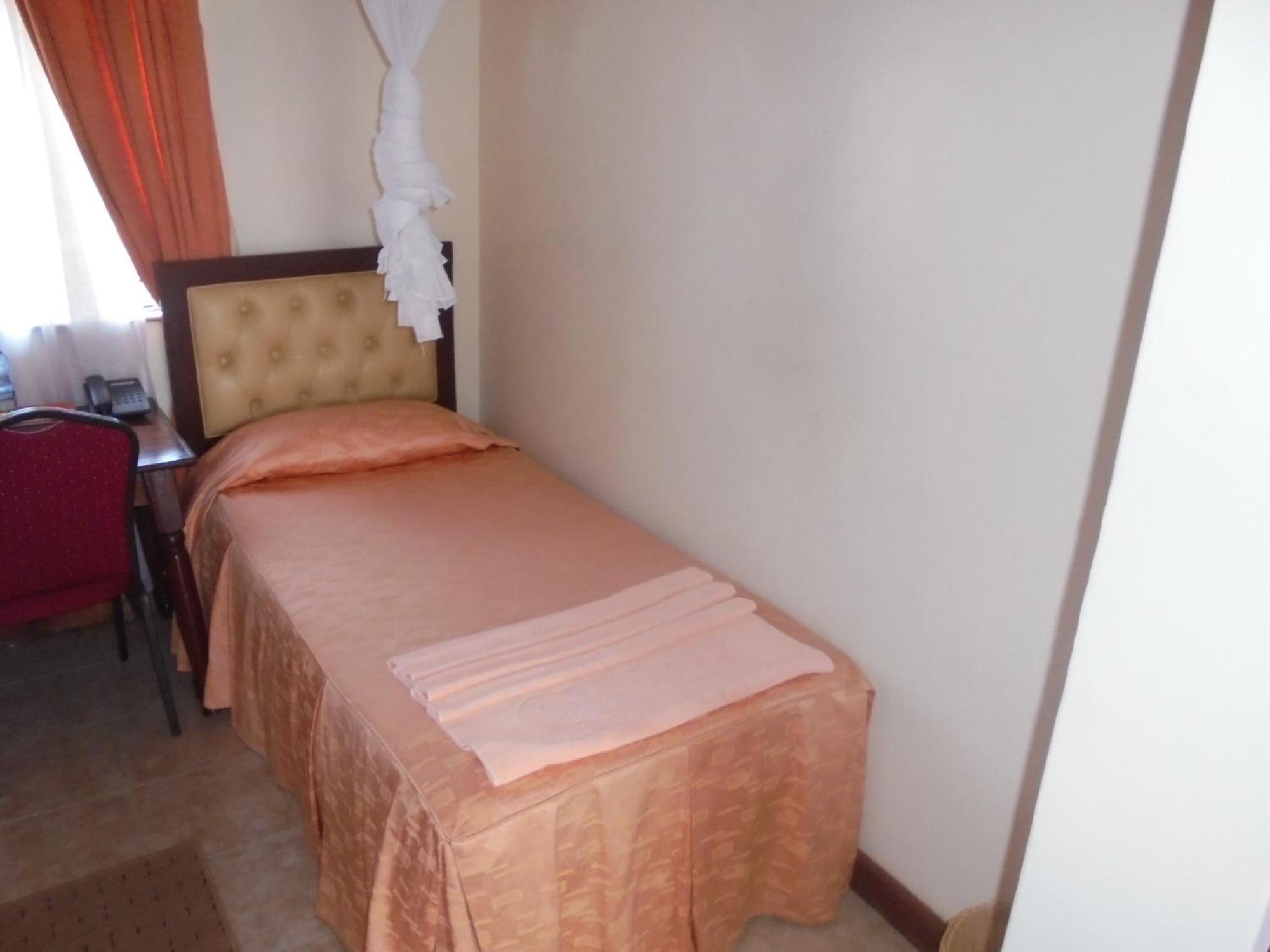 Chak Guesthouse & Conference Center Nairobi Bilik gambar
