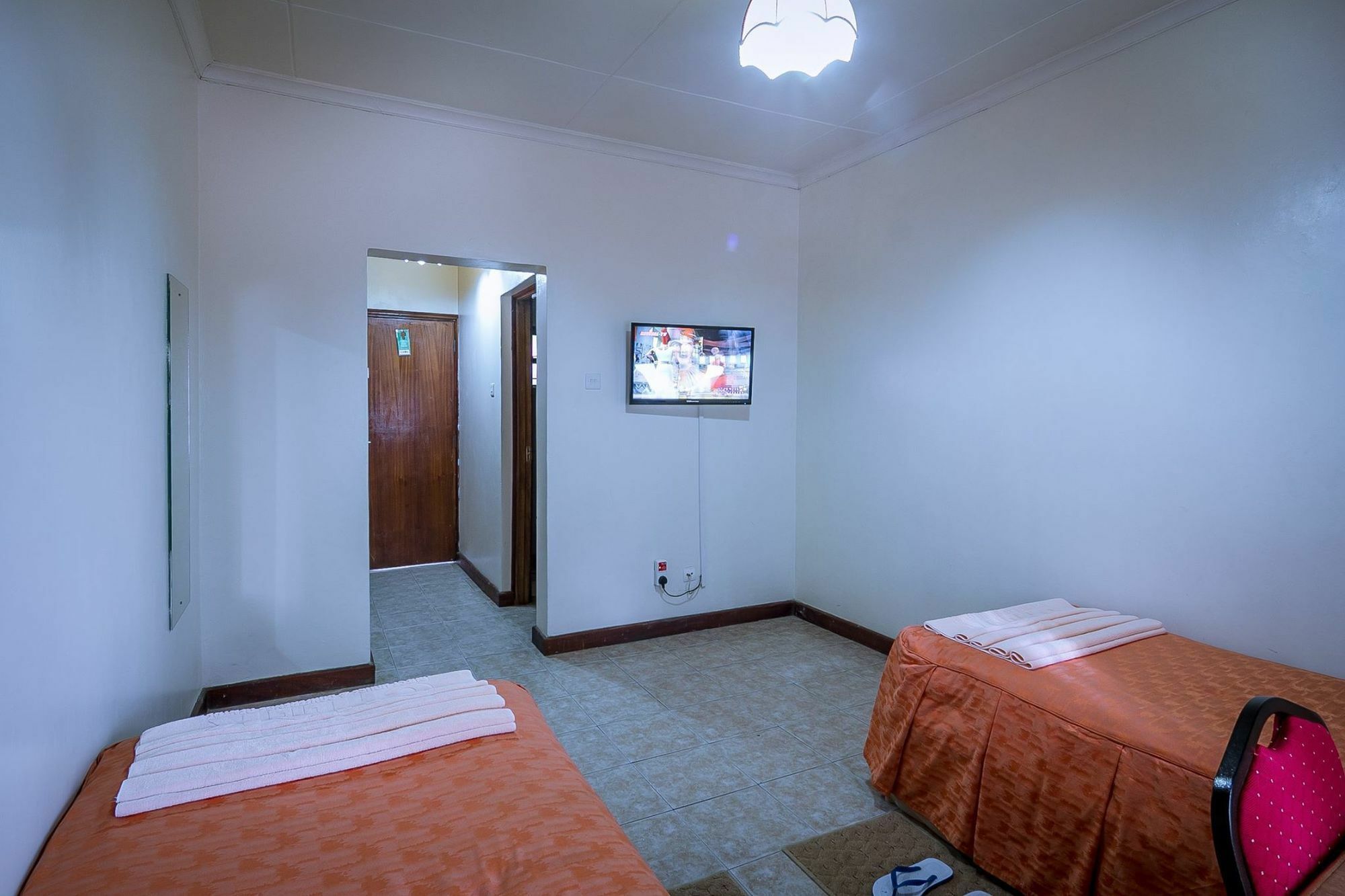 Chak Guesthouse & Conference Center Nairobi Luaran gambar